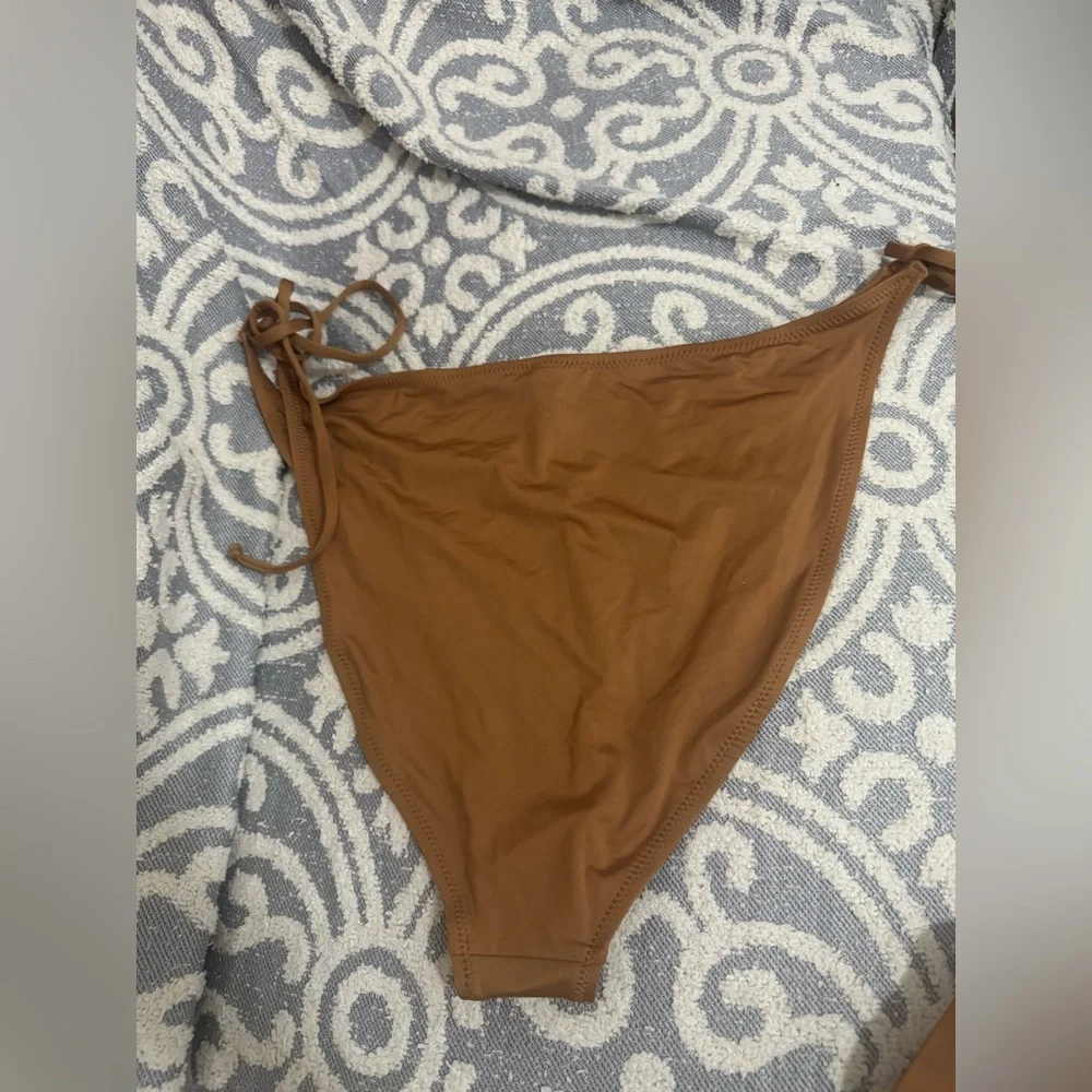 SKIMS Size 4X Swim Plunge Top + Tie Bikini Bottom Set Almond Women’s NWT